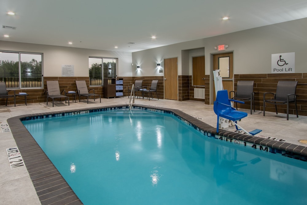 Fairfield Inn & Suites by Marriott Houston Katy 7/43