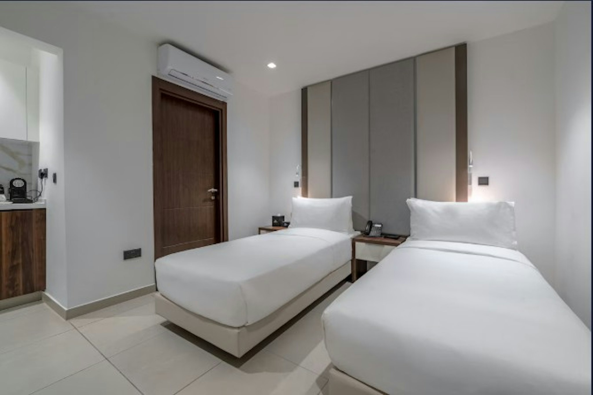 The Pelican Hotel 20/42