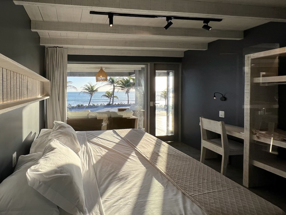 Club de Mar Condo Hotel 6/50