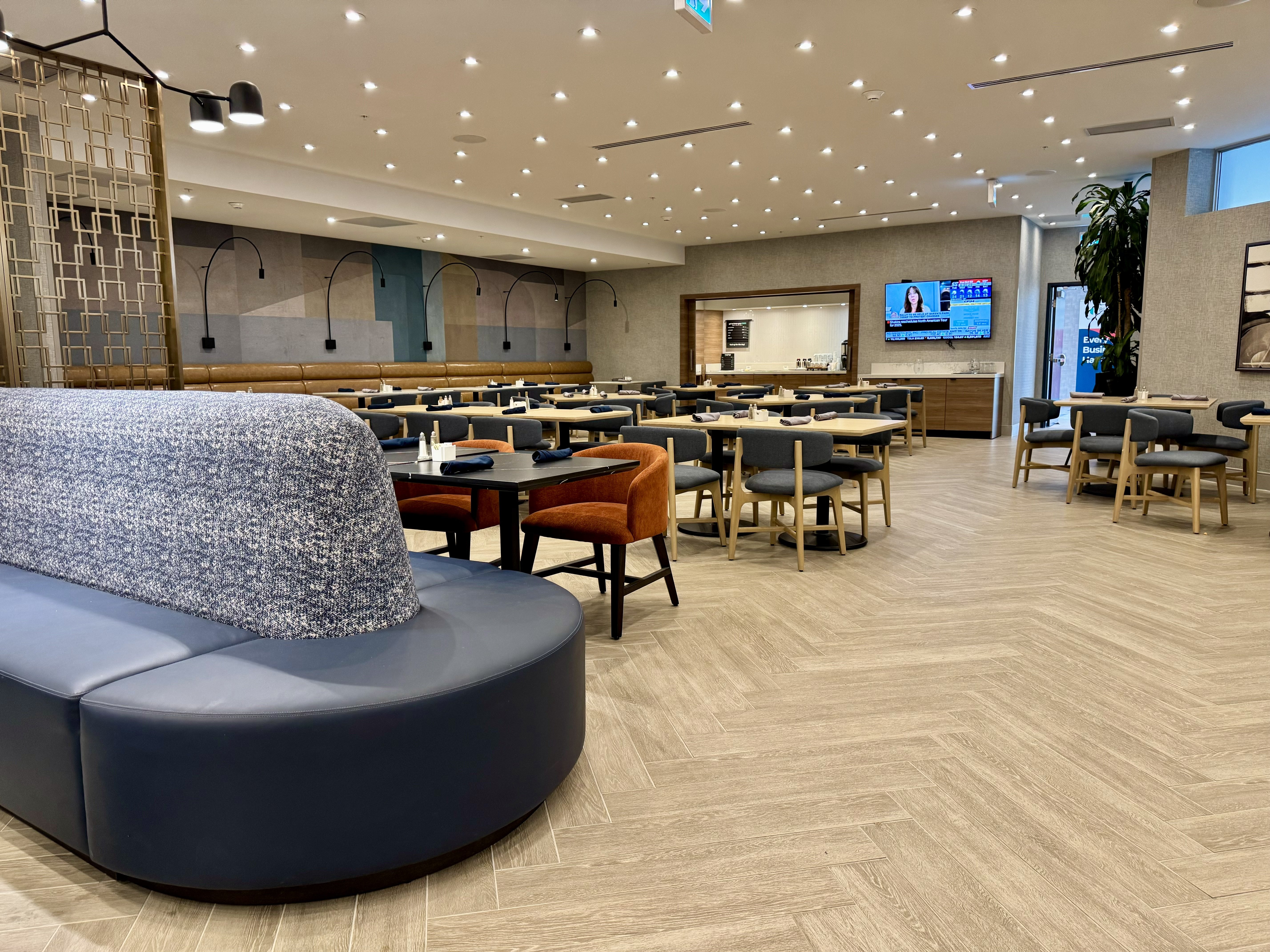 Holiday Inn Burlington Hotel And Conference Centre 47/76