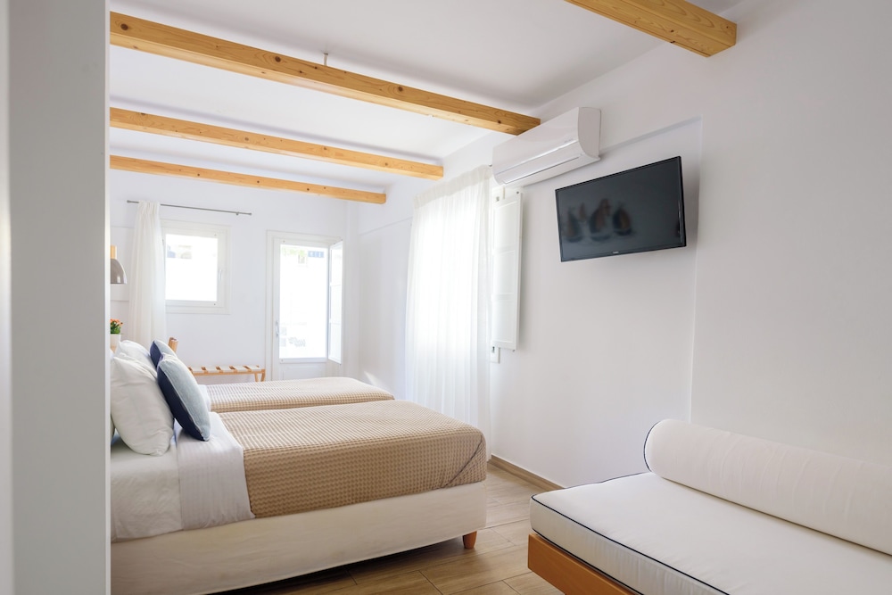 Karidis Hotel 24/48