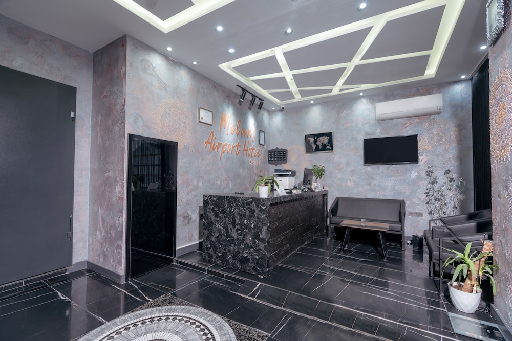 Melanj Airport Hotel 34/46