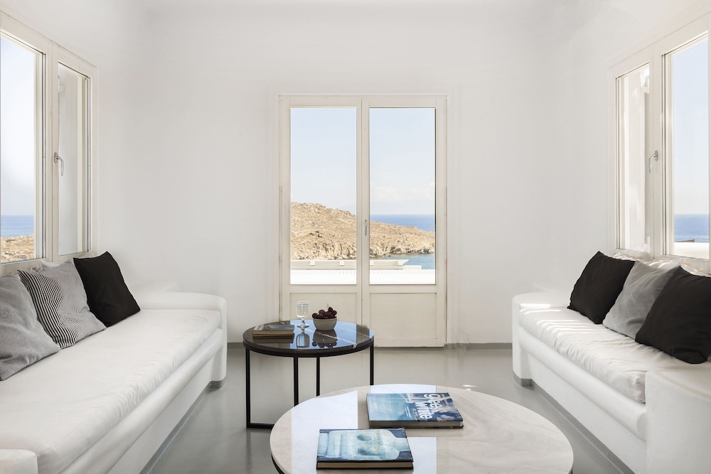 Casa del Mar Mykonos Seaside Resort 61/78