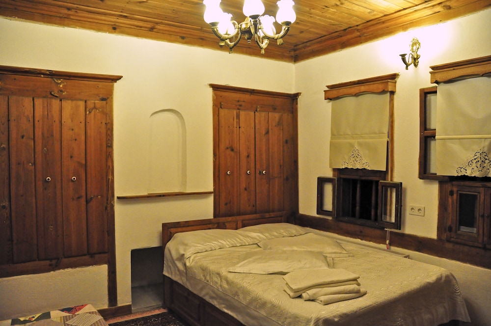 Safranbolu Camlica Konagi Carsi Evi 11/50