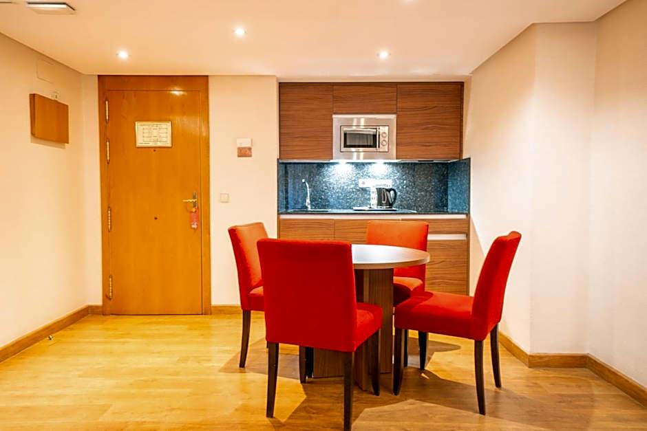 Aparto Hotel Rosales 19/24