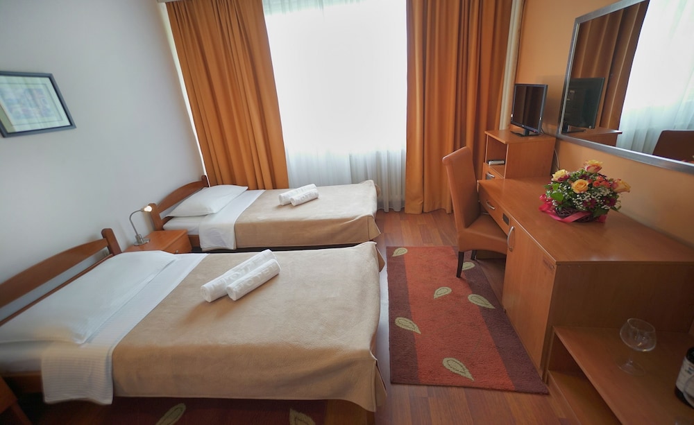 STANDARD, TWIN BEDS