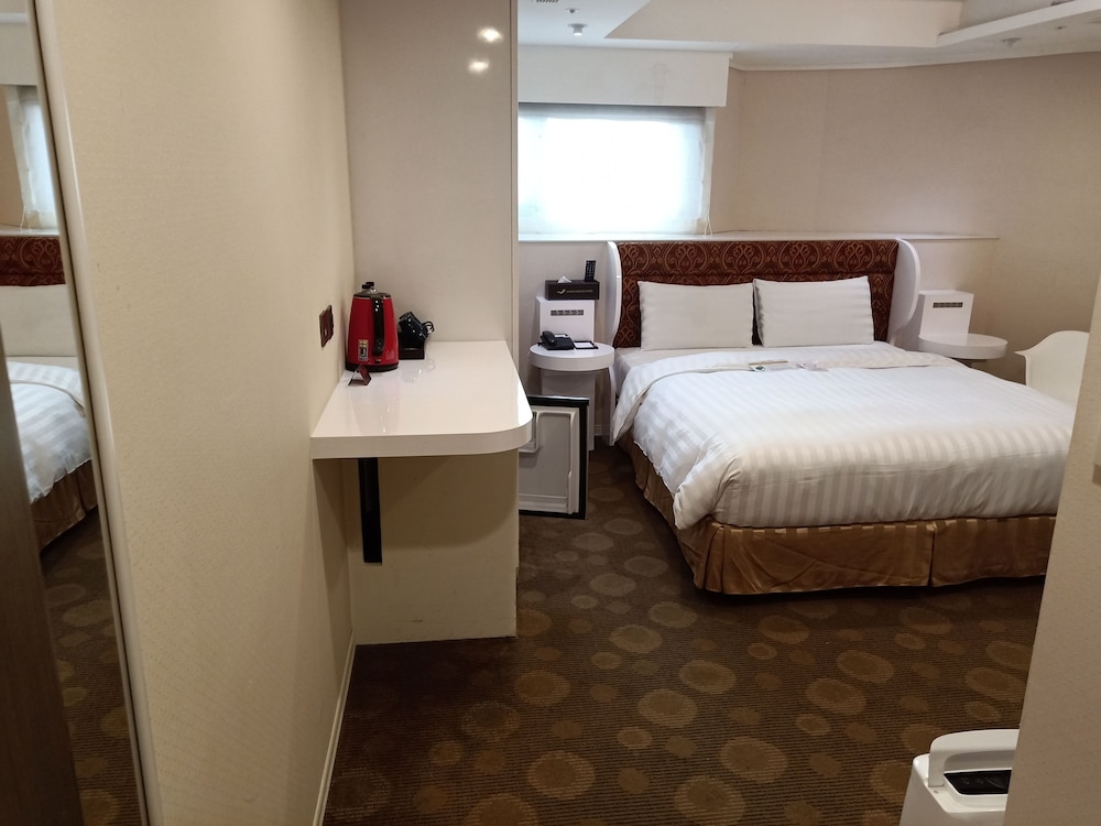 Ximen Airline Hotel 15/45
