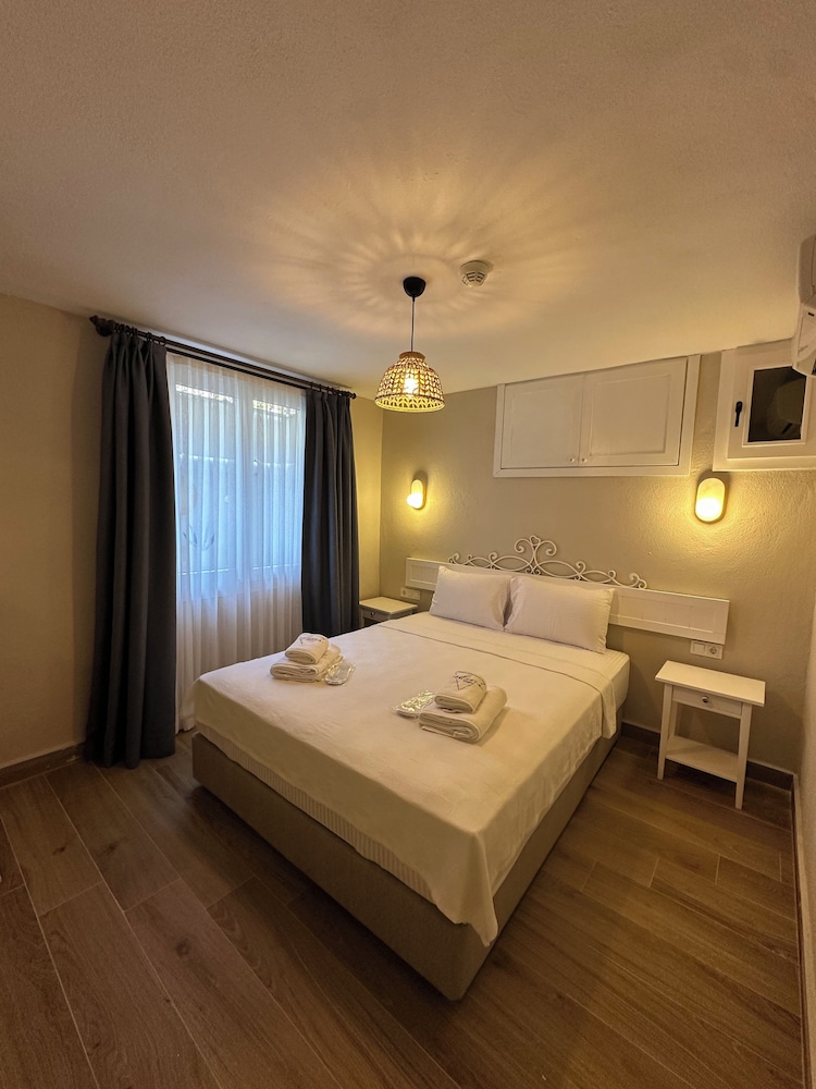 Vodina Hotel 6/50