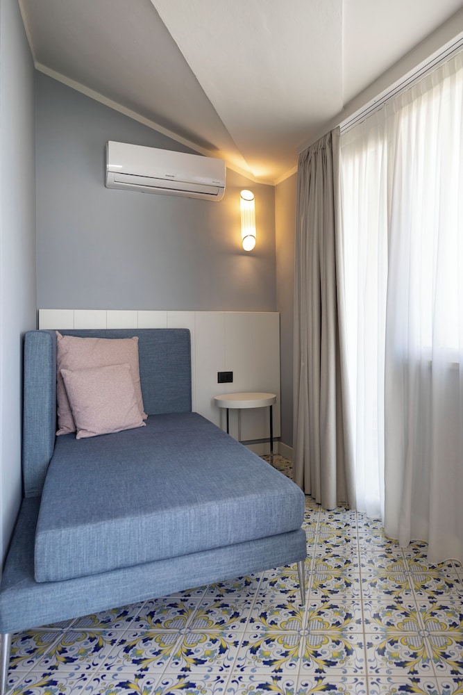 JUNIOR SUITE, STUDIO, SEA VIEW