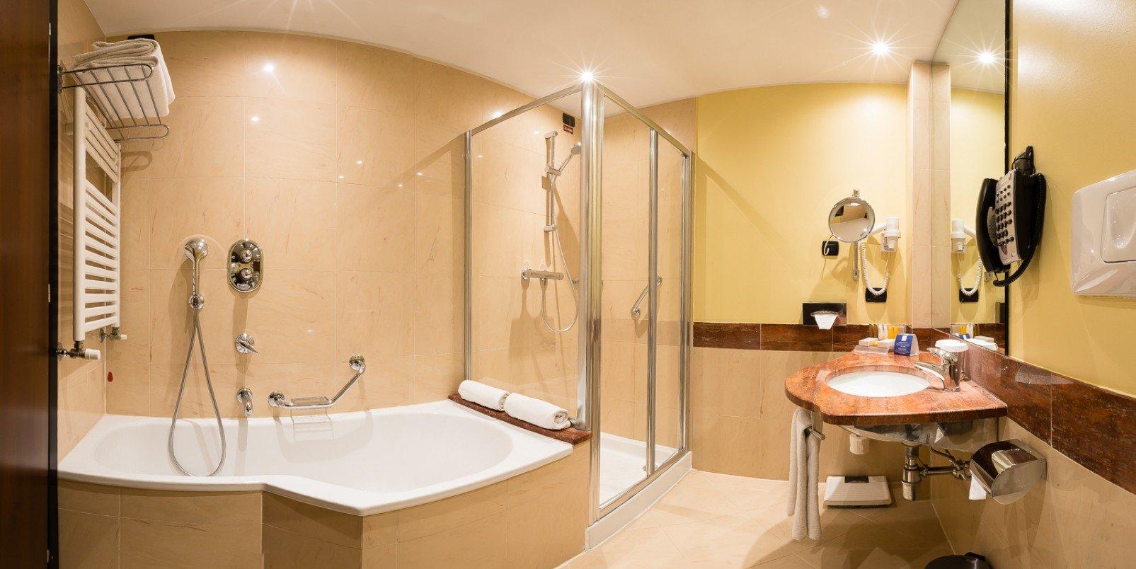 غرفة بريميوم بسرير مزدوج، Crowne Plaza Milano Malpensa Airport 5/5