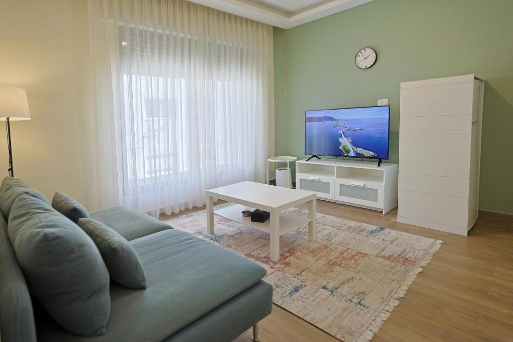 One Bedroom Double 3/4