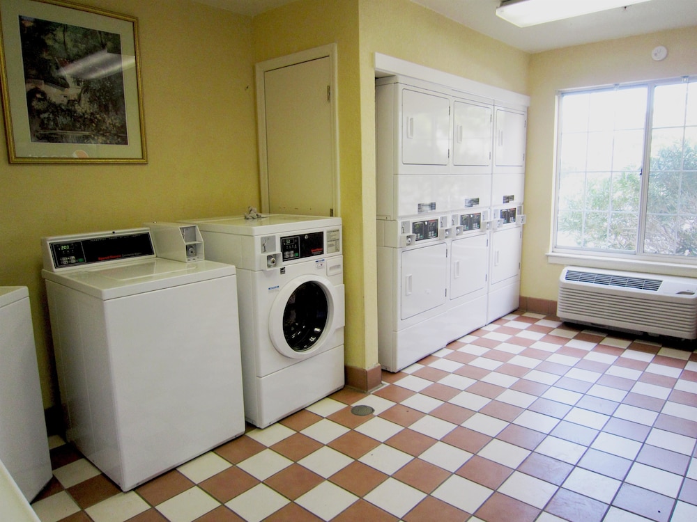 Extended Stay America - Clearwater - Carillon Park 34/52