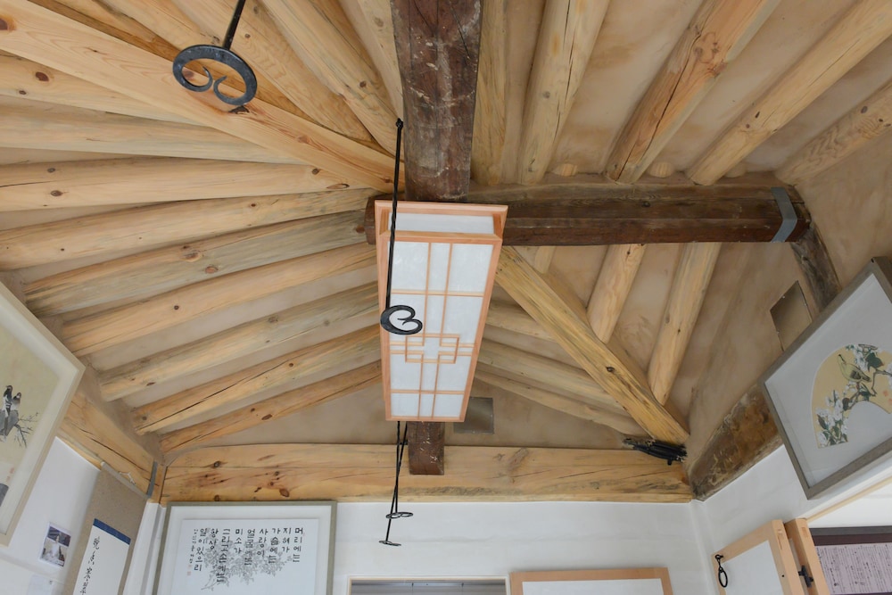 Jukheon Traditional House 10/50