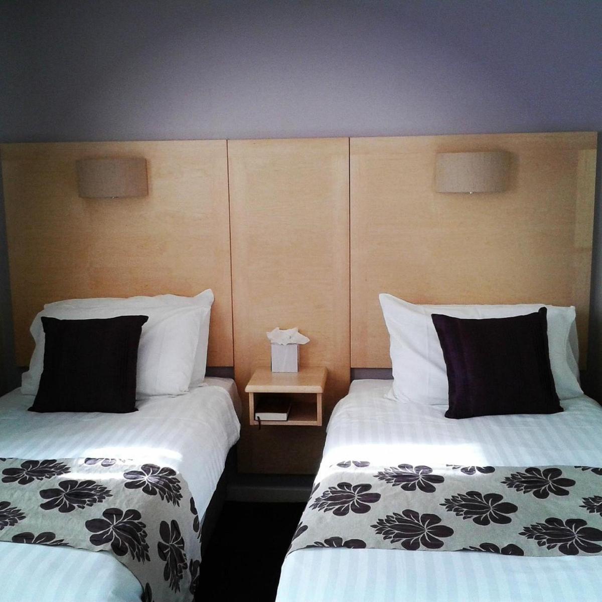 Cambridge Hotel Waterfront 8/20