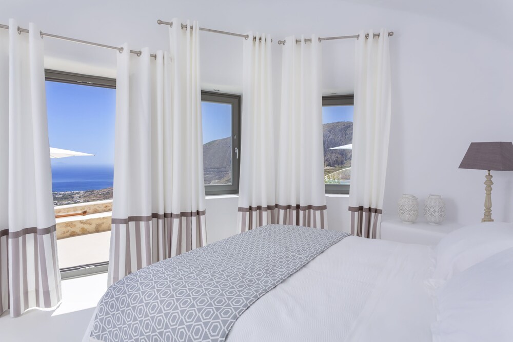 Kamini Santorini Luxury Villas 8/50