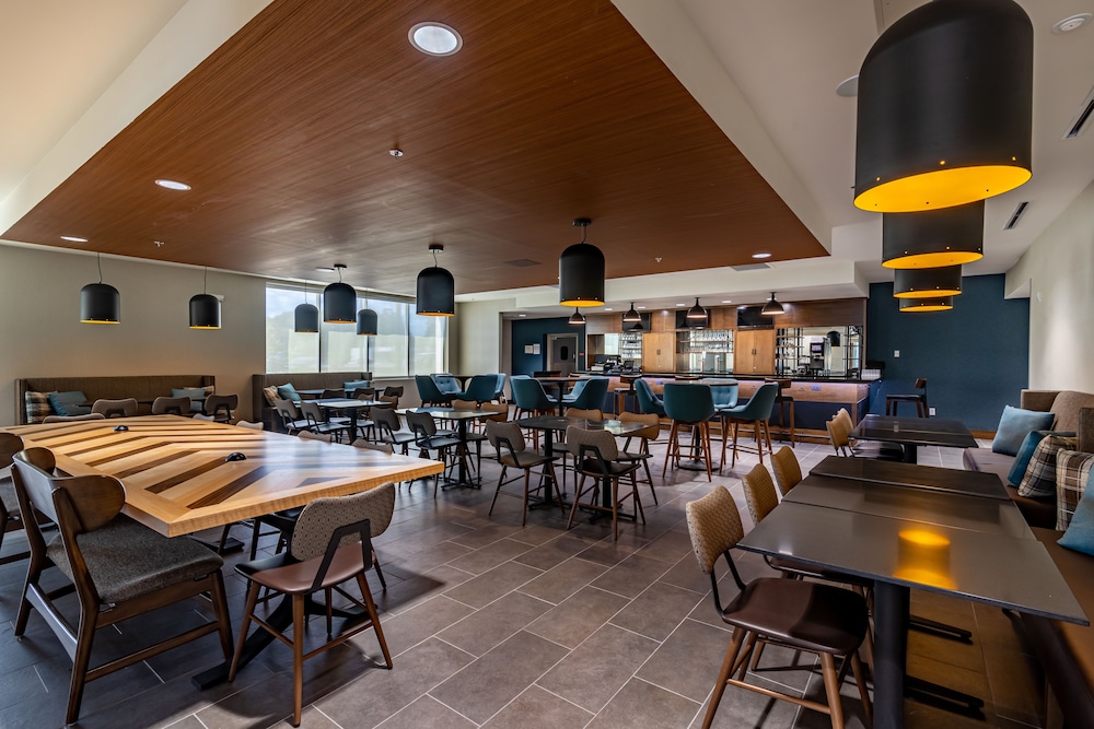 Four Points by Sheraton Brunswick 12/22