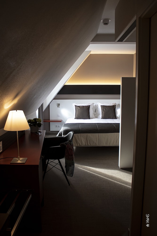 HOTEL L'EUROPE 53/75