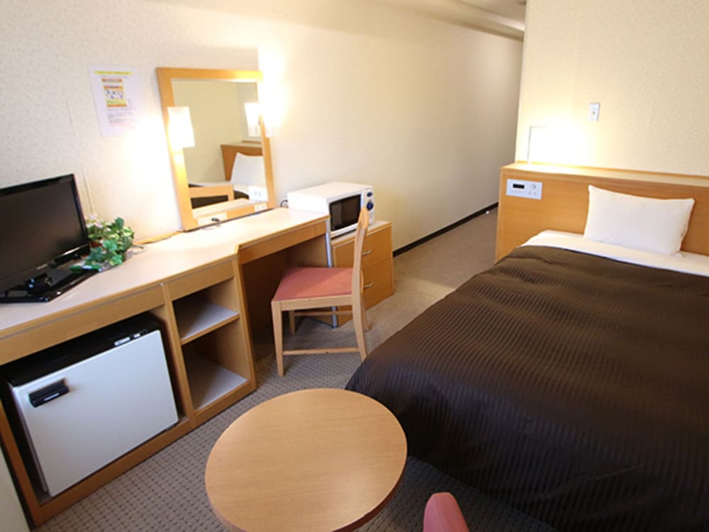 Hotel Livemax BUDGET Yokohama Kannai 45/50