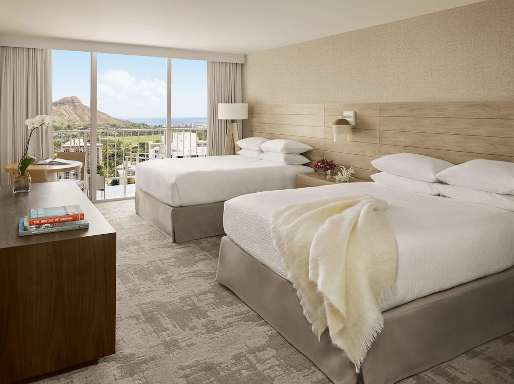 Alohilani Resort Waikiki Beach 25/67