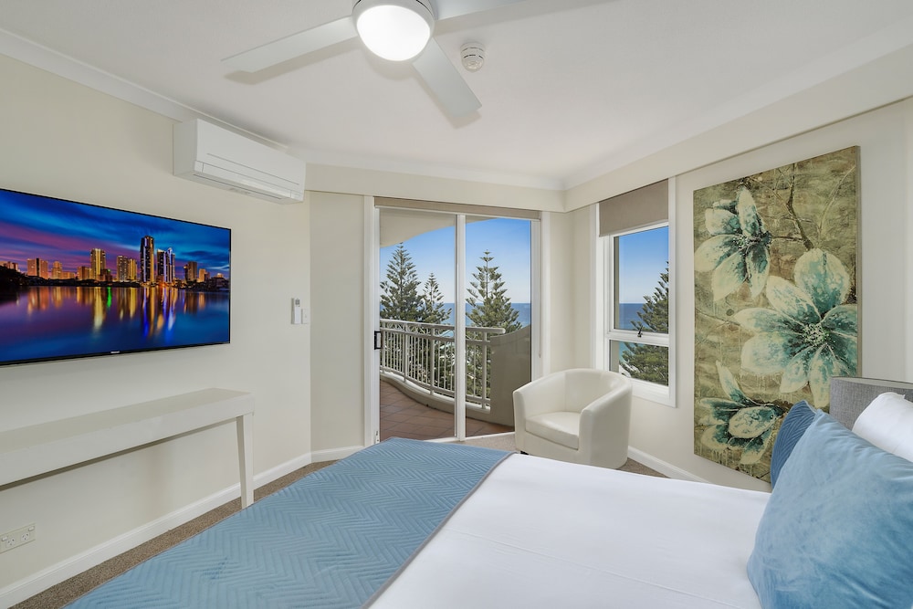 ULTIQA Burleigh Mediterranean Resort 28/65