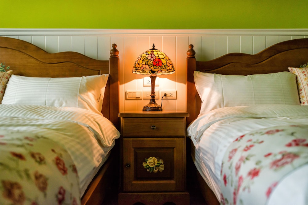 Ediman Bed And Breakfast 14/27