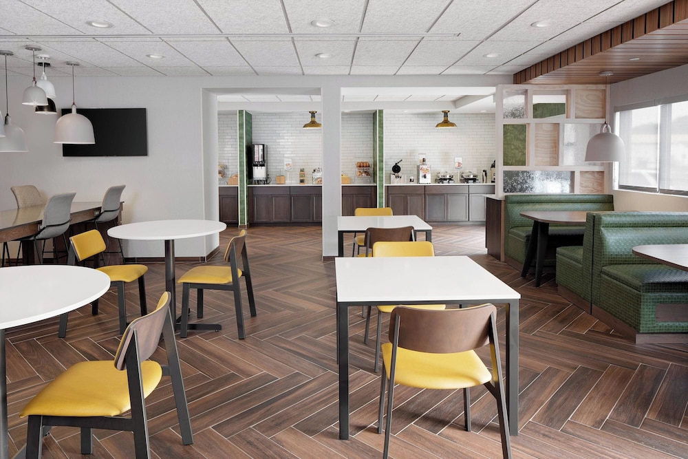 Fairfield Inn & Suites by Marriott Atlantic City Absecon 26/42