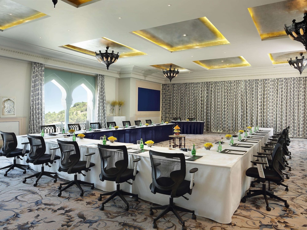 Fairmont Jaipur 39/50
