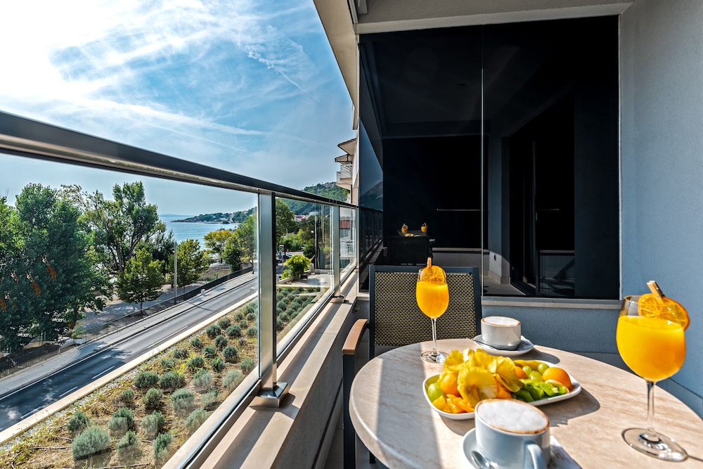 HOTEL PLAZA DUCE 32/50