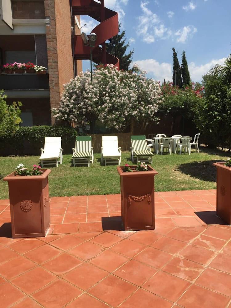 Residence Aurelia Antica 28/33