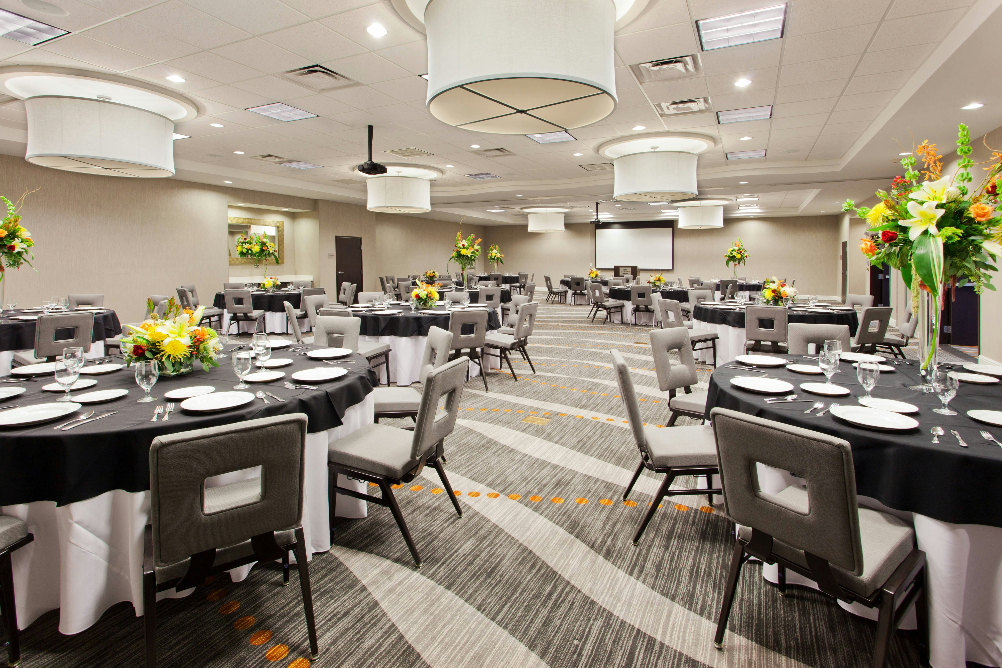 Courtyard By Marriott Columbus Phenix City 1/2