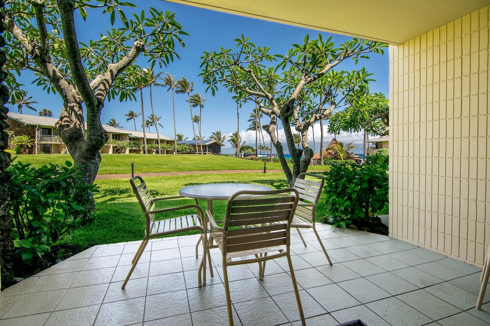Napili Shores Maui by Outrigger 47/50