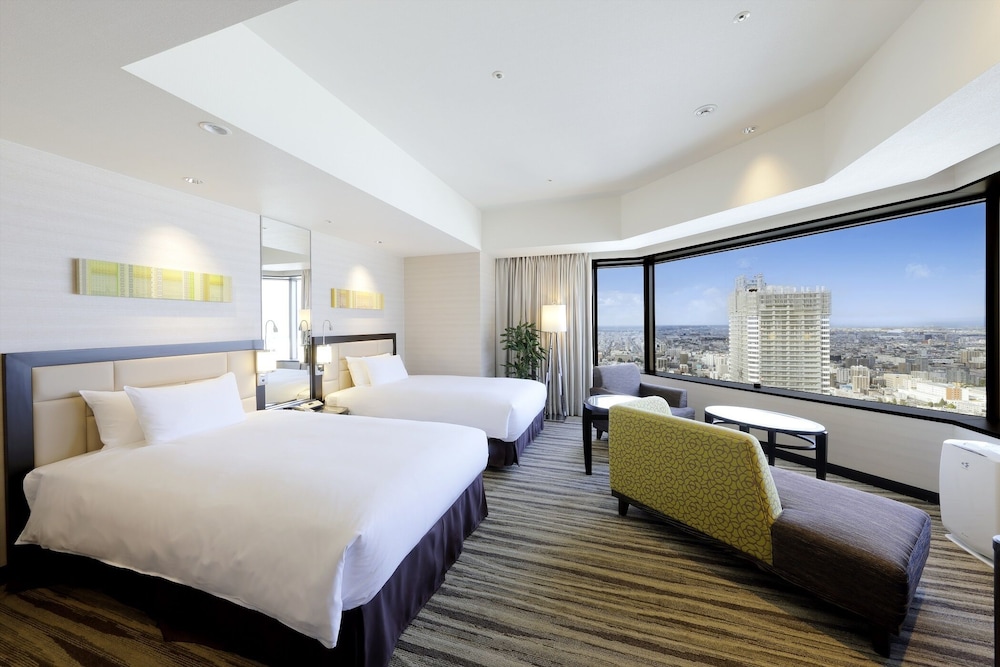 DELUXE, EXECUTIVE, TWIN BEDS, HIGH FLOOR, CORNER