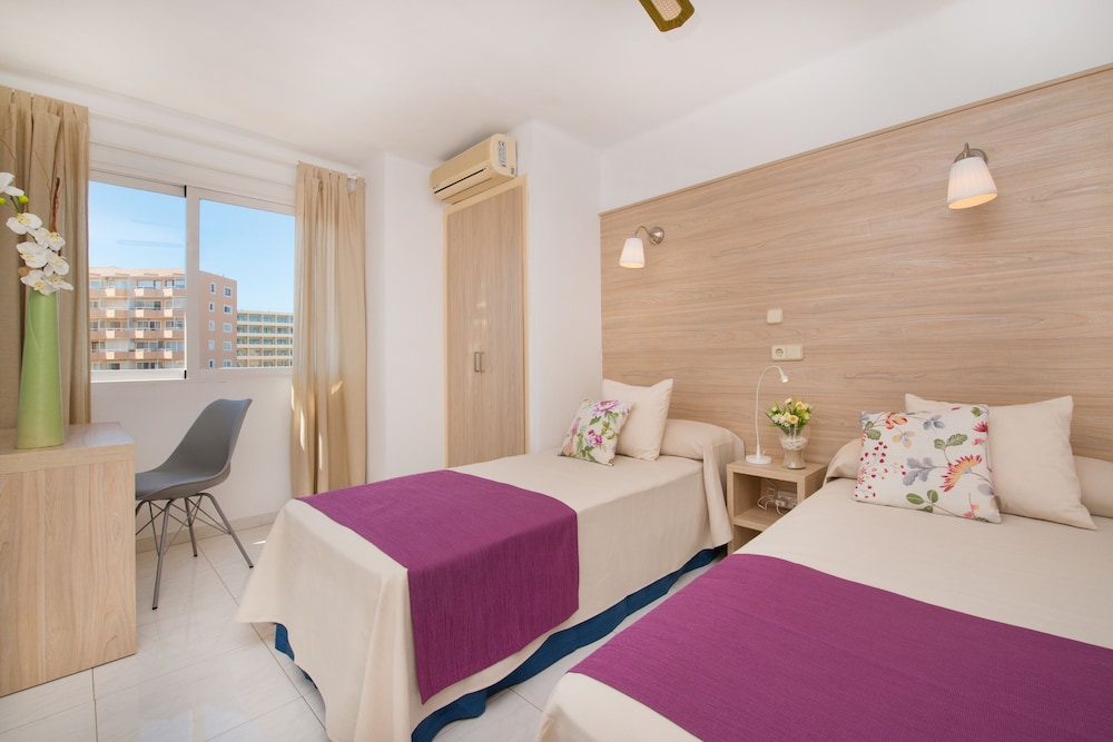Apartamentos Calablanca 6/27