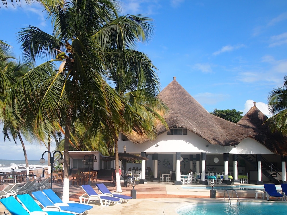 Africa Queen Hotel 62/70