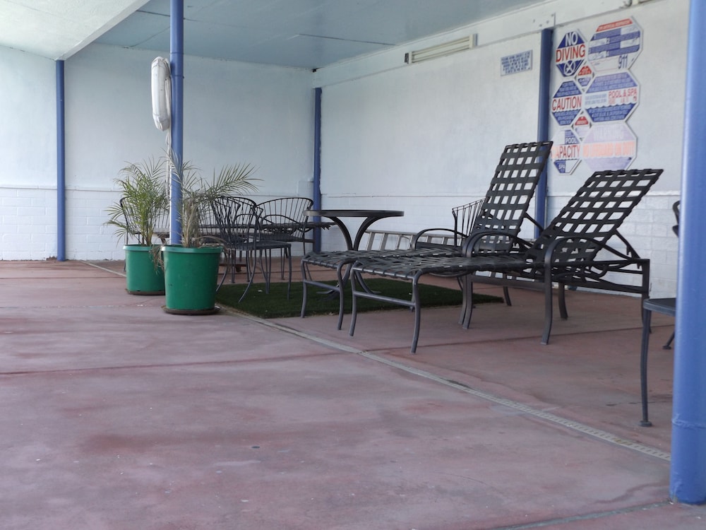 City Center Motel 48/68