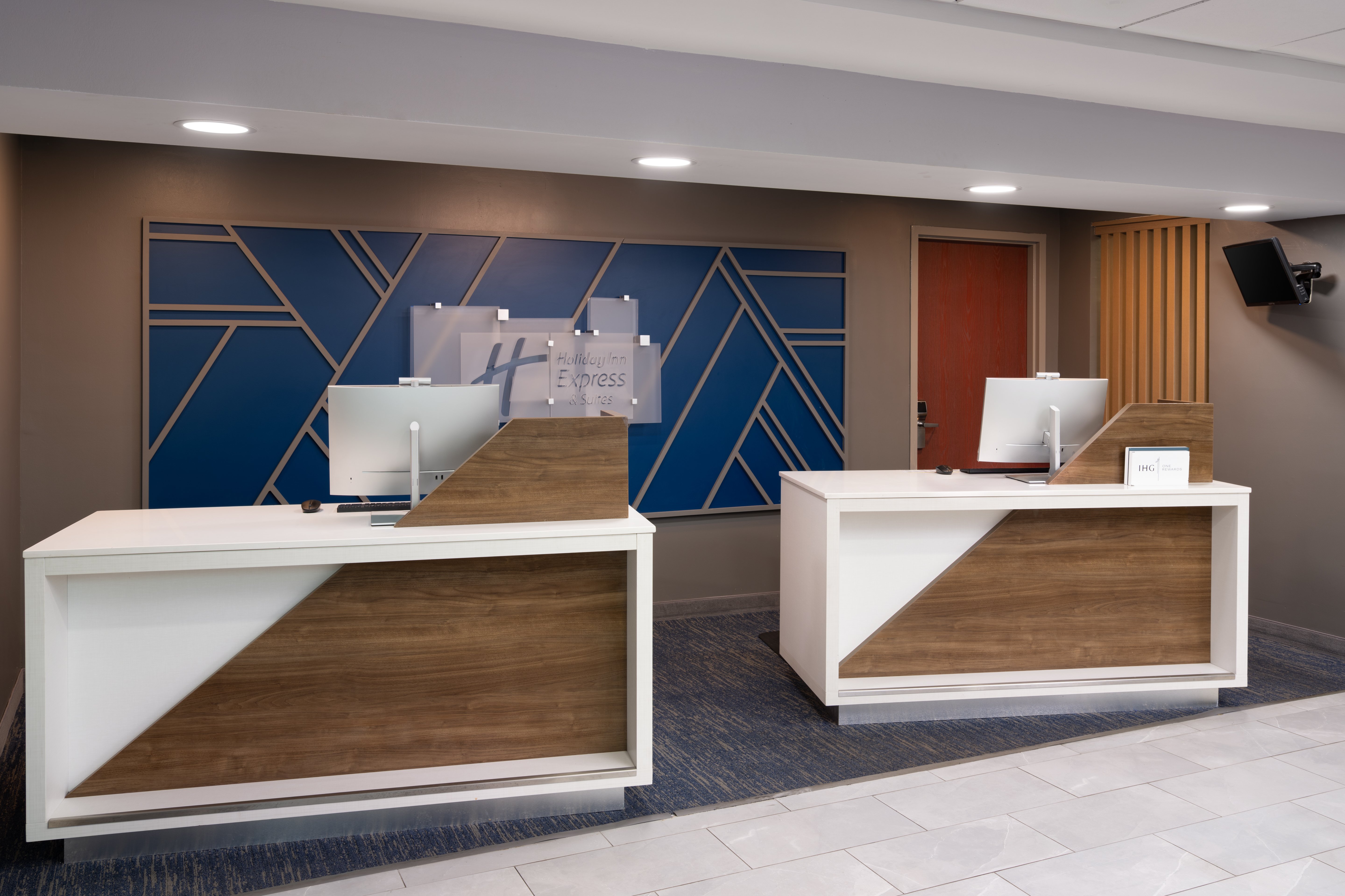 Holiday Inn Express Hotel & Suites Chaffee - Jacksonville West 9/49