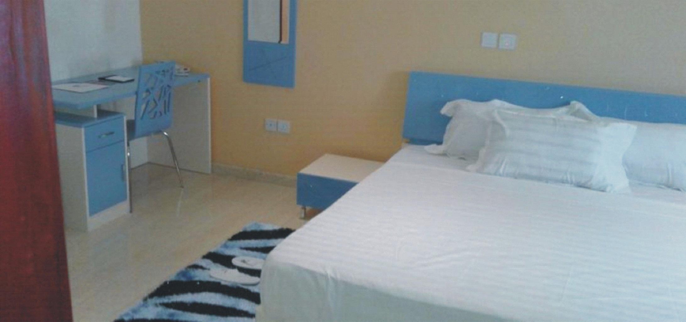 Newcastle Hotel Lekki 10/29