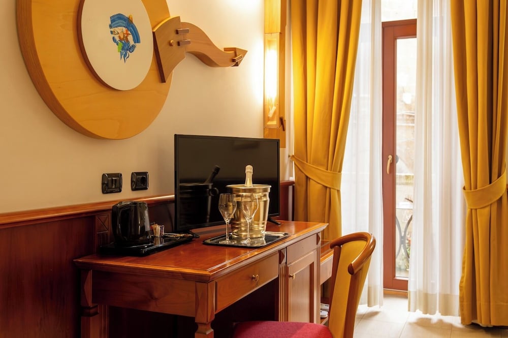 Hotel Duomo 64/73