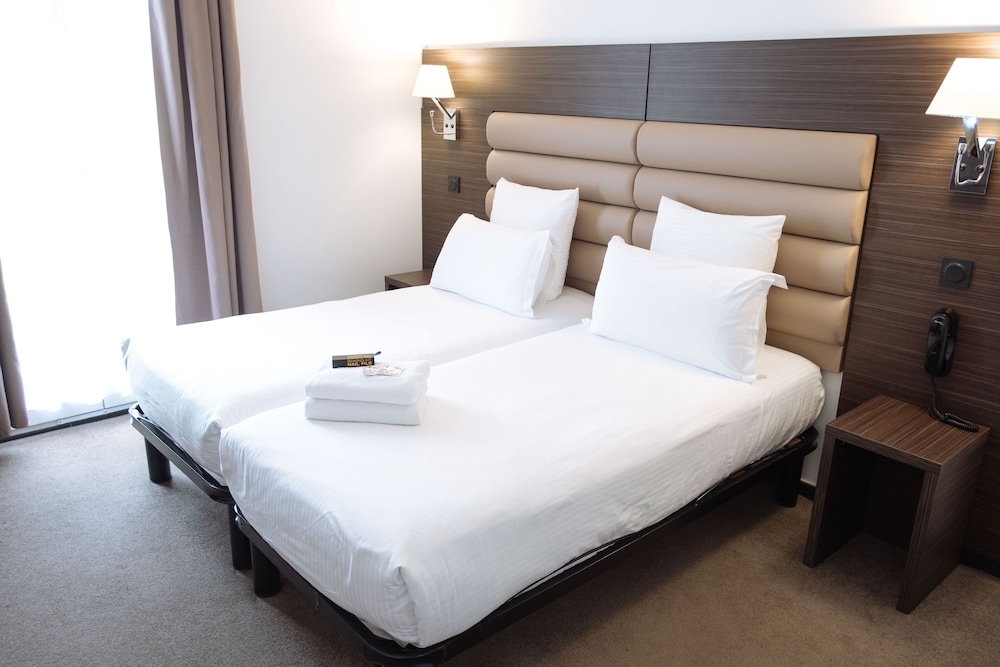 CLASSIC, TWIN BEDS