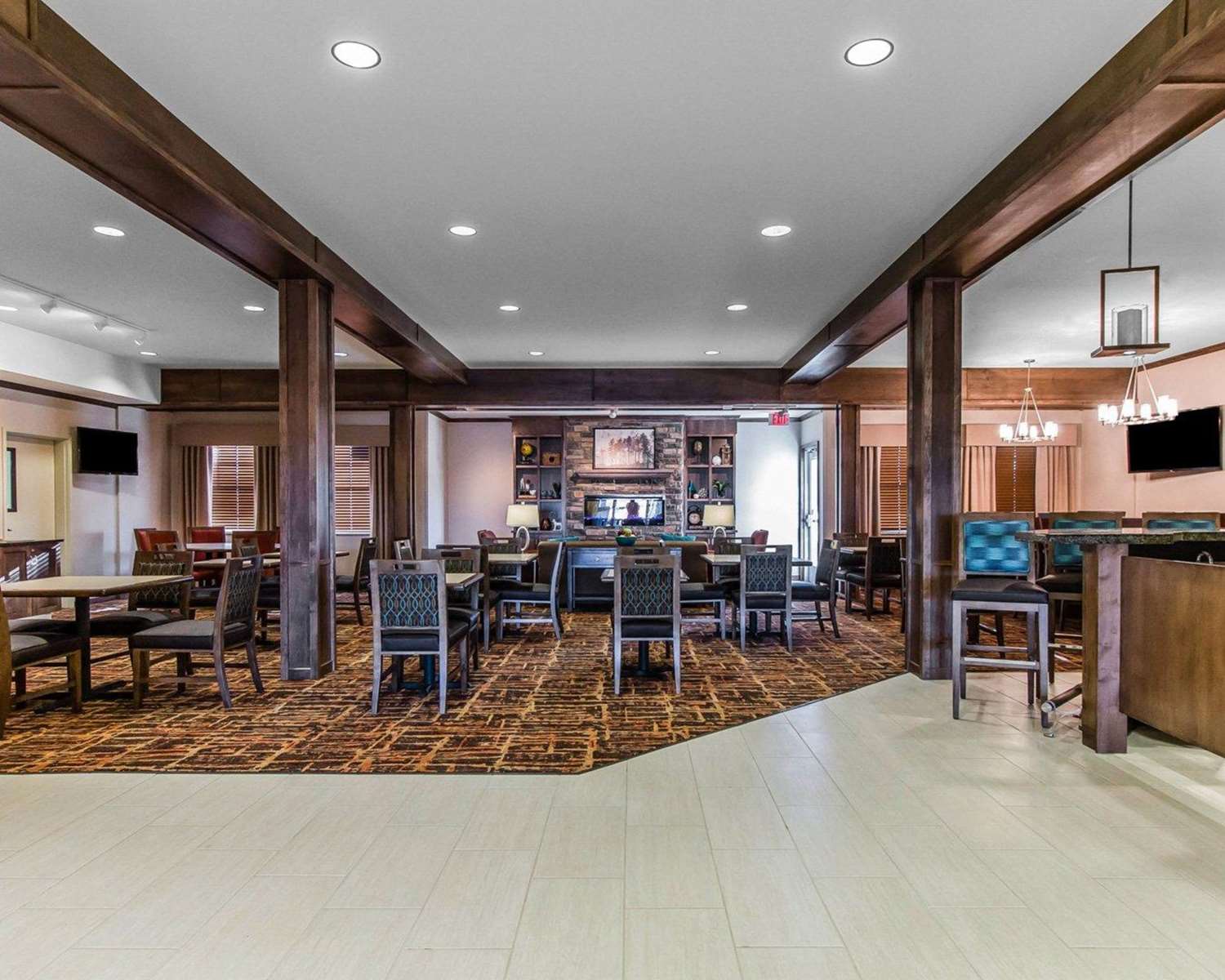 Mainstay Suites Watford City 12/14