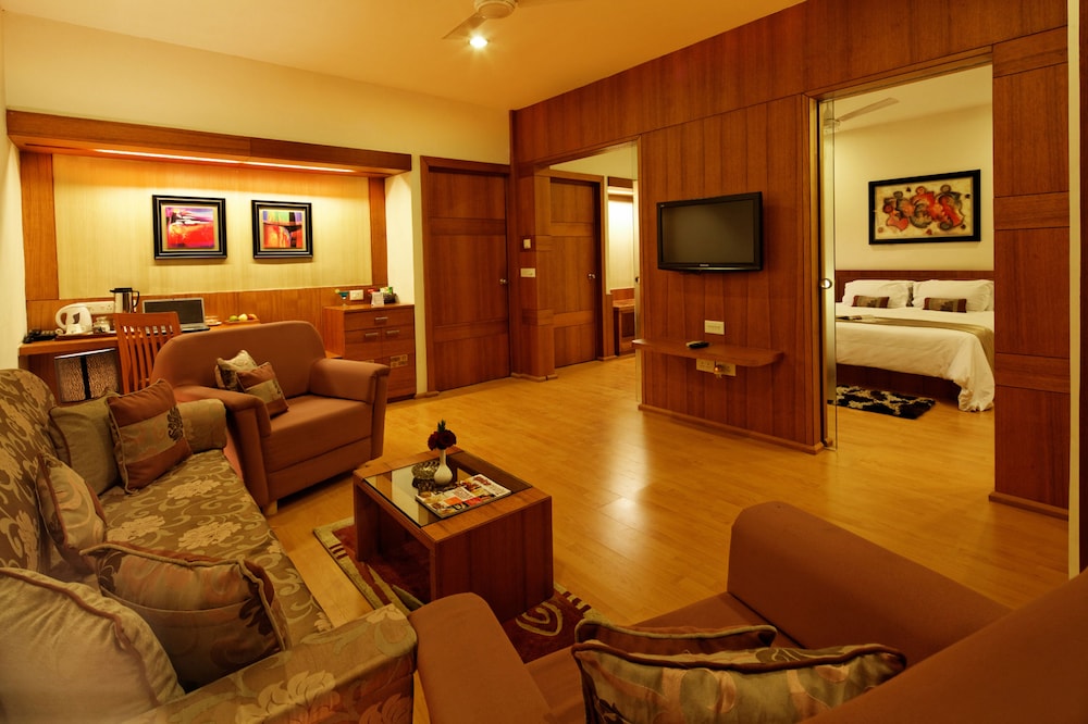 Sinclairs Siliguri 32/50