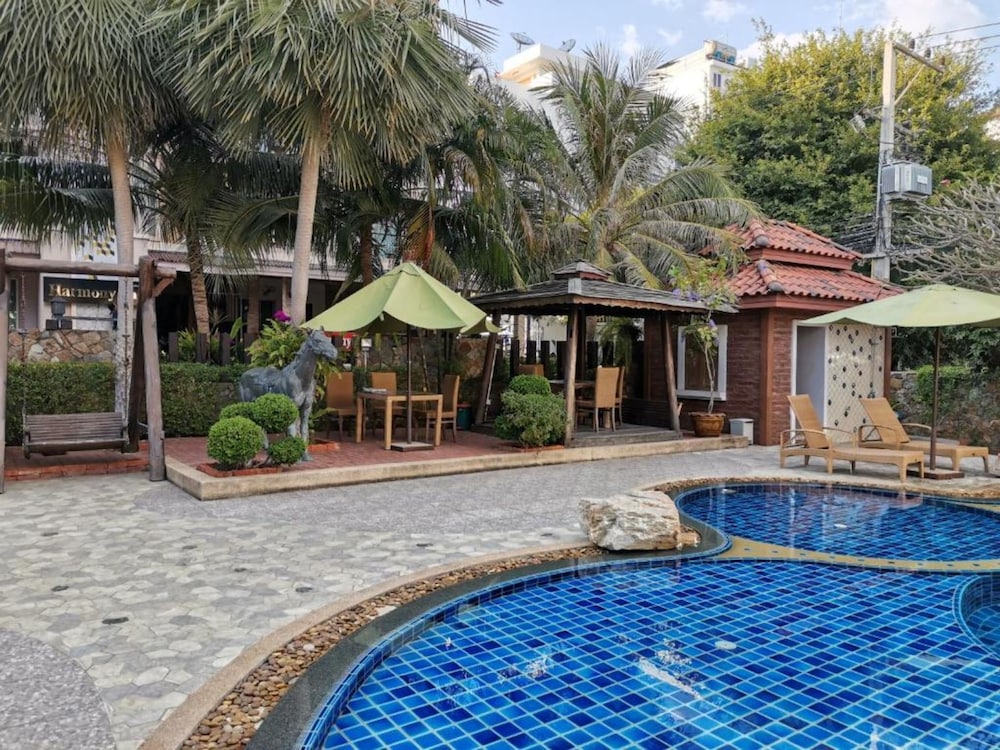 Harmony Inn 45/50