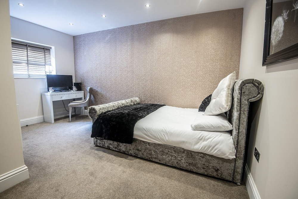 The George Wright Boutique Hotel, Bar & Restaurant 12/44