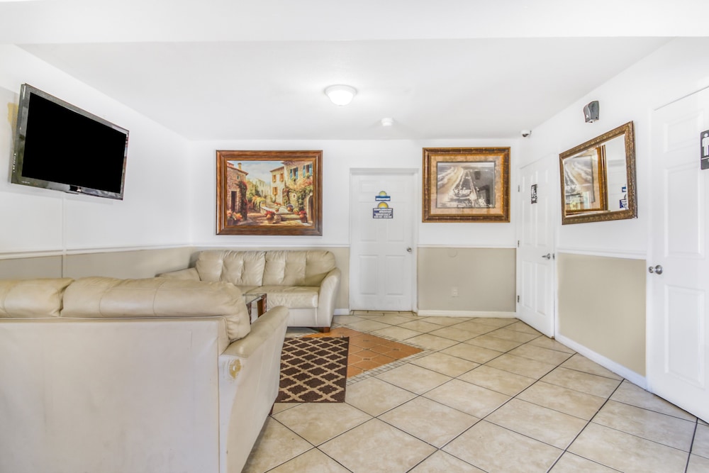 Econo Lodge Daytona Beach - Speedway 37/48