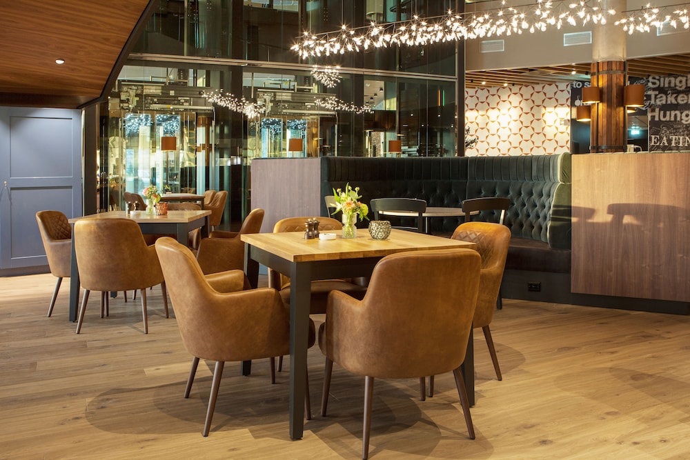 restaurant cafeteria