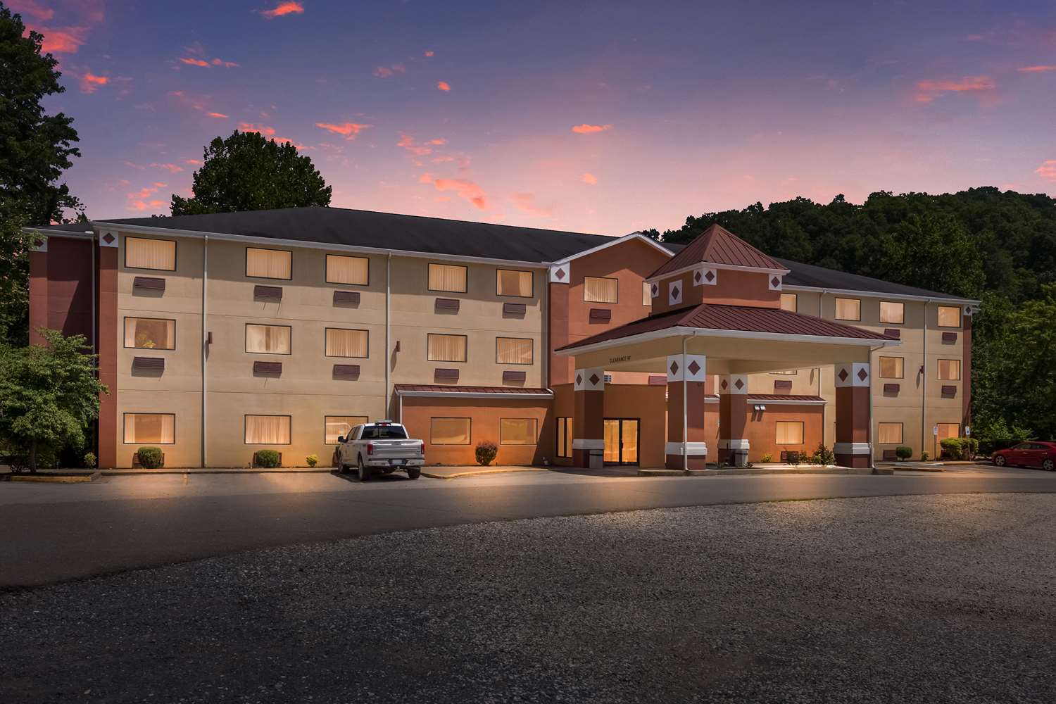 Best Western Logan Inn 4/31