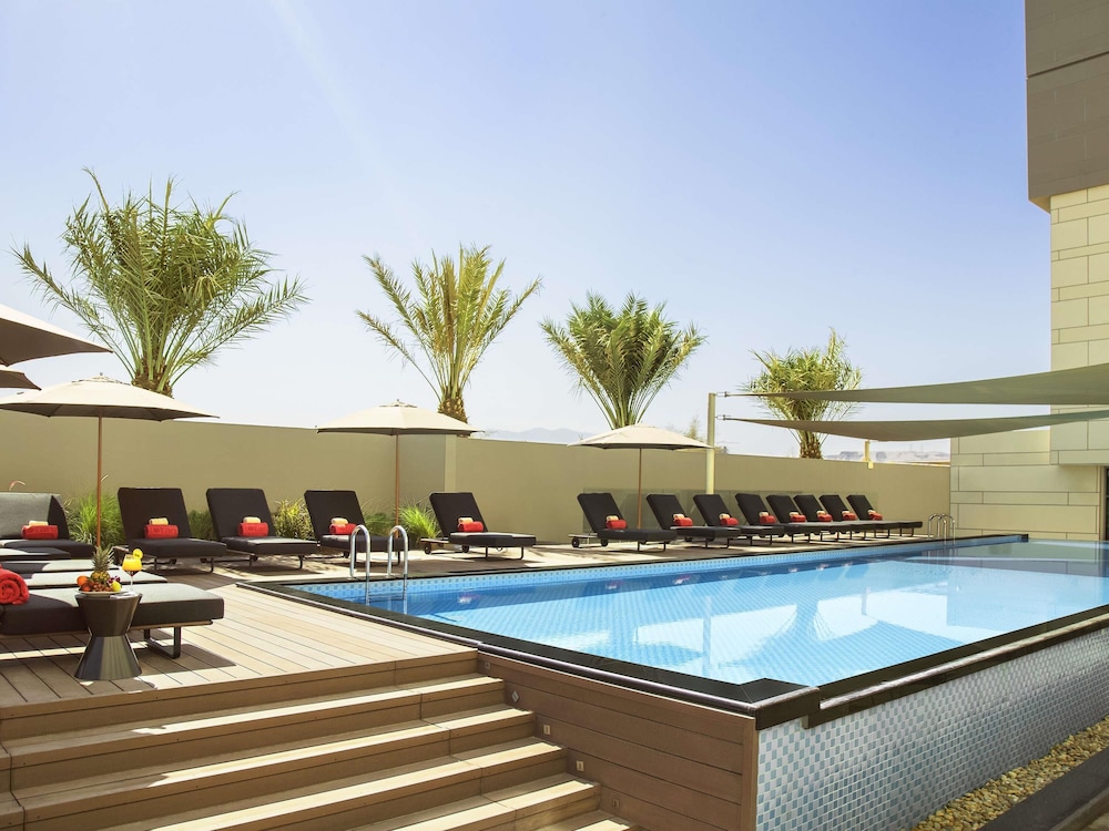 Novotel Muscat Airport 30/75