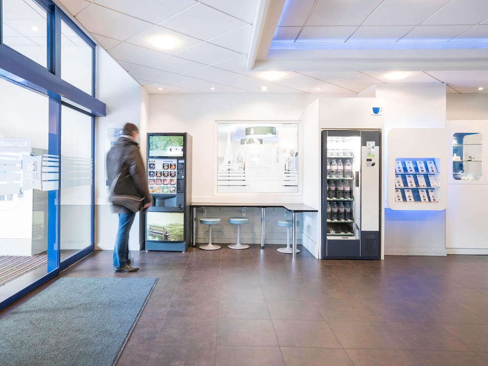 Ibis Budget Paris Porte De Montmartre 41/60