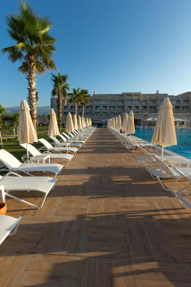 Andriake Beach Club Hotel 44/50