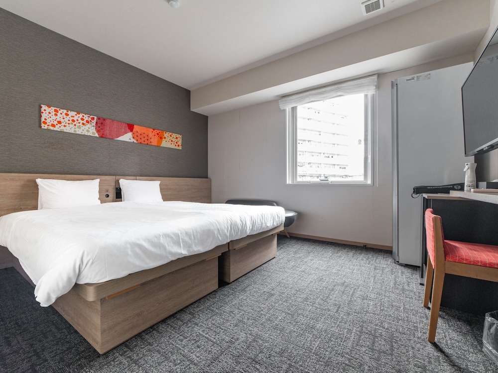 UNIVERSAL, TWIN BEDS